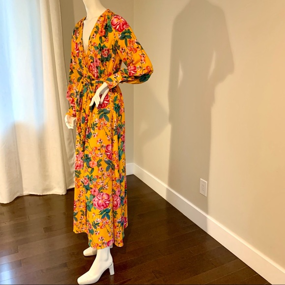 Stunning Flower print maxi dress by Bik Bok. - Picture 3 of 9